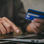 ¿Empezando un emprendimiento? Cobra por redes sociales en 5 segundos